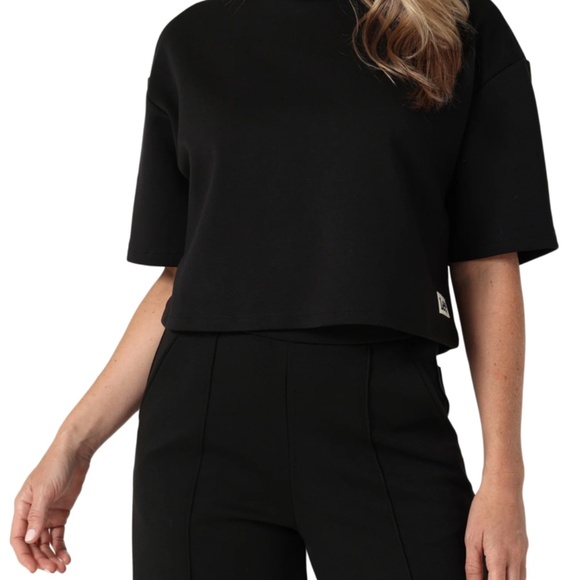 Boxy Lee T-shirt NWOT - Picture 2 of 5